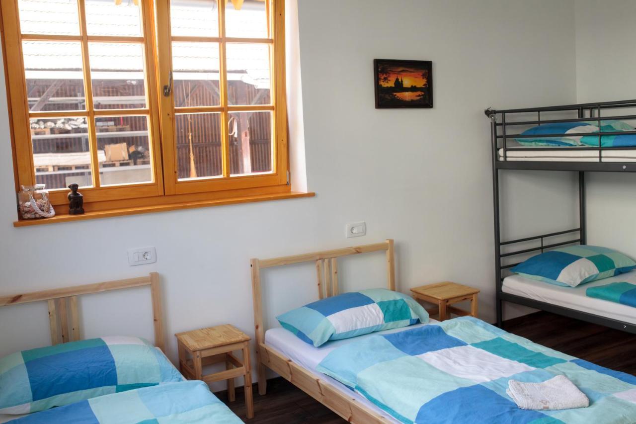 Bikeski Family Hotel, B&B, Apartaments, Rooms Mezica Εξωτερικό φωτογραφία