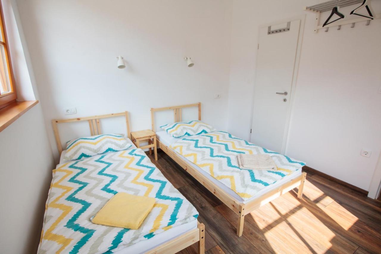 Bikeski Family Hotel, B&B, Apartaments, Rooms Mezica Εξωτερικό φωτογραφία