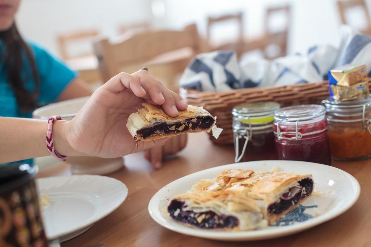 Bikeski Family Hotel, B&B, Apartaments, Rooms Mezica Εξωτερικό φωτογραφία