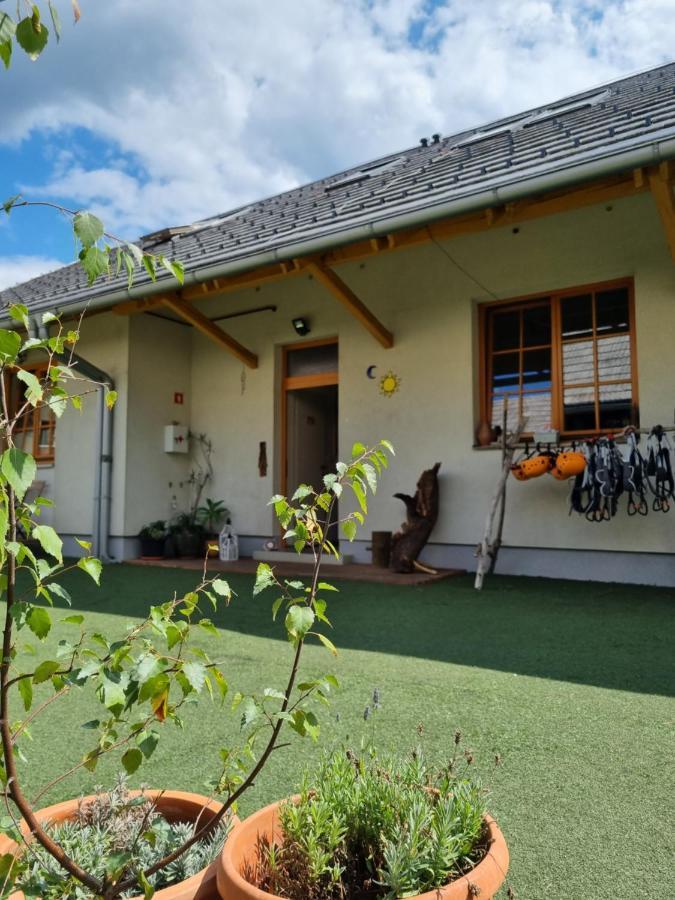Bikeski Family Hotel, B&B, Apartaments, Rooms Mezica Εξωτερικό φωτογραφία