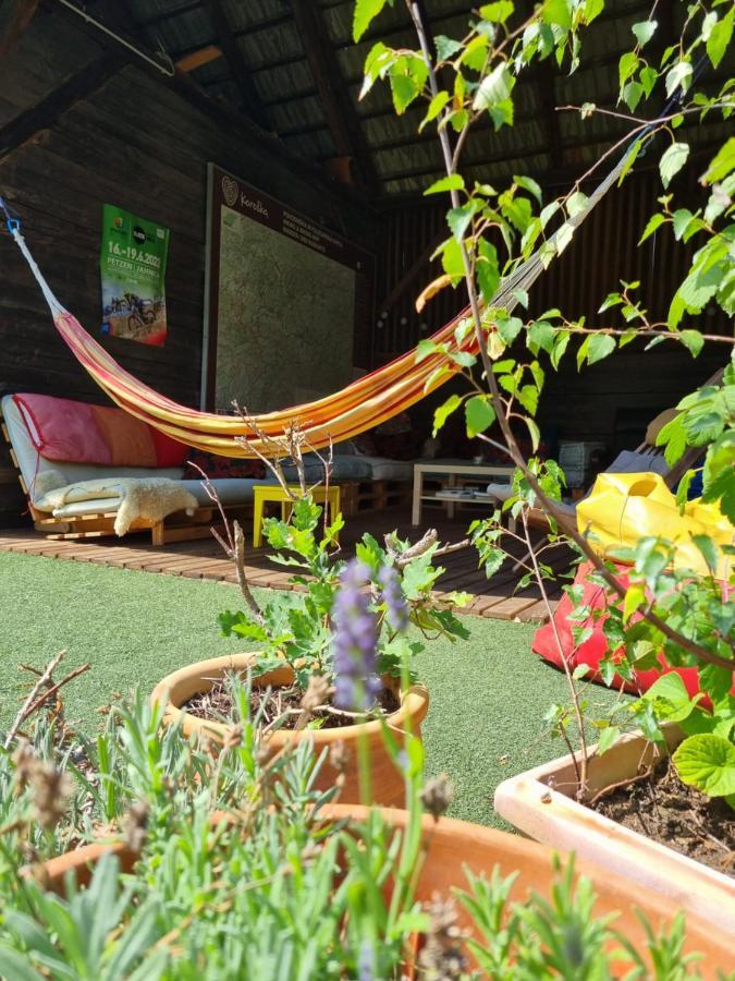 Bikeski Family Hotel, B&B, Apartaments, Rooms Mezica Εξωτερικό φωτογραφία